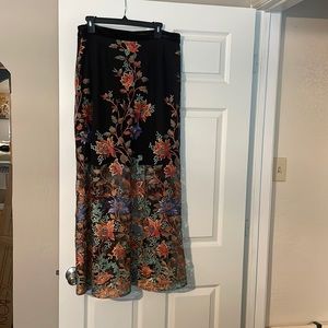 Aratta Silent Skirt